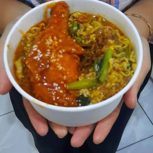 Mie Bangladesh Chiken Hot Lava
