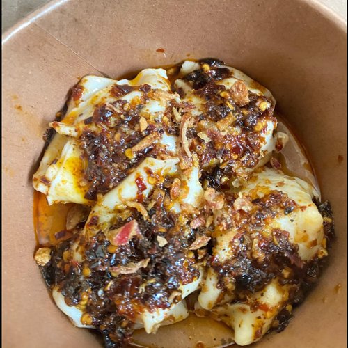 Pangsit chili oil